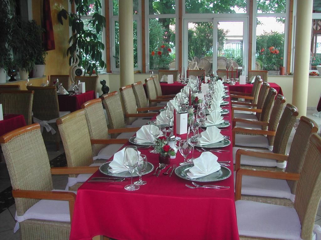 Hotel Restaurant Boeck "Roter Hahn" Sankt Poelten Exterior foto