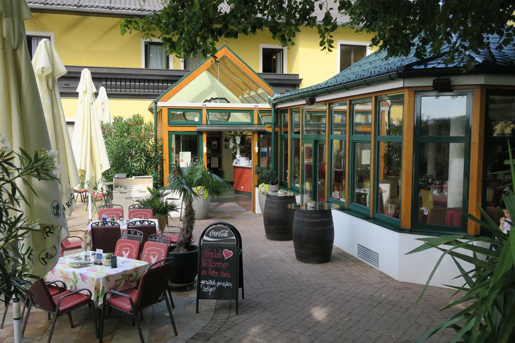 Hotel Restaurant Boeck "Roter Hahn" Sankt Poelten Exterior foto